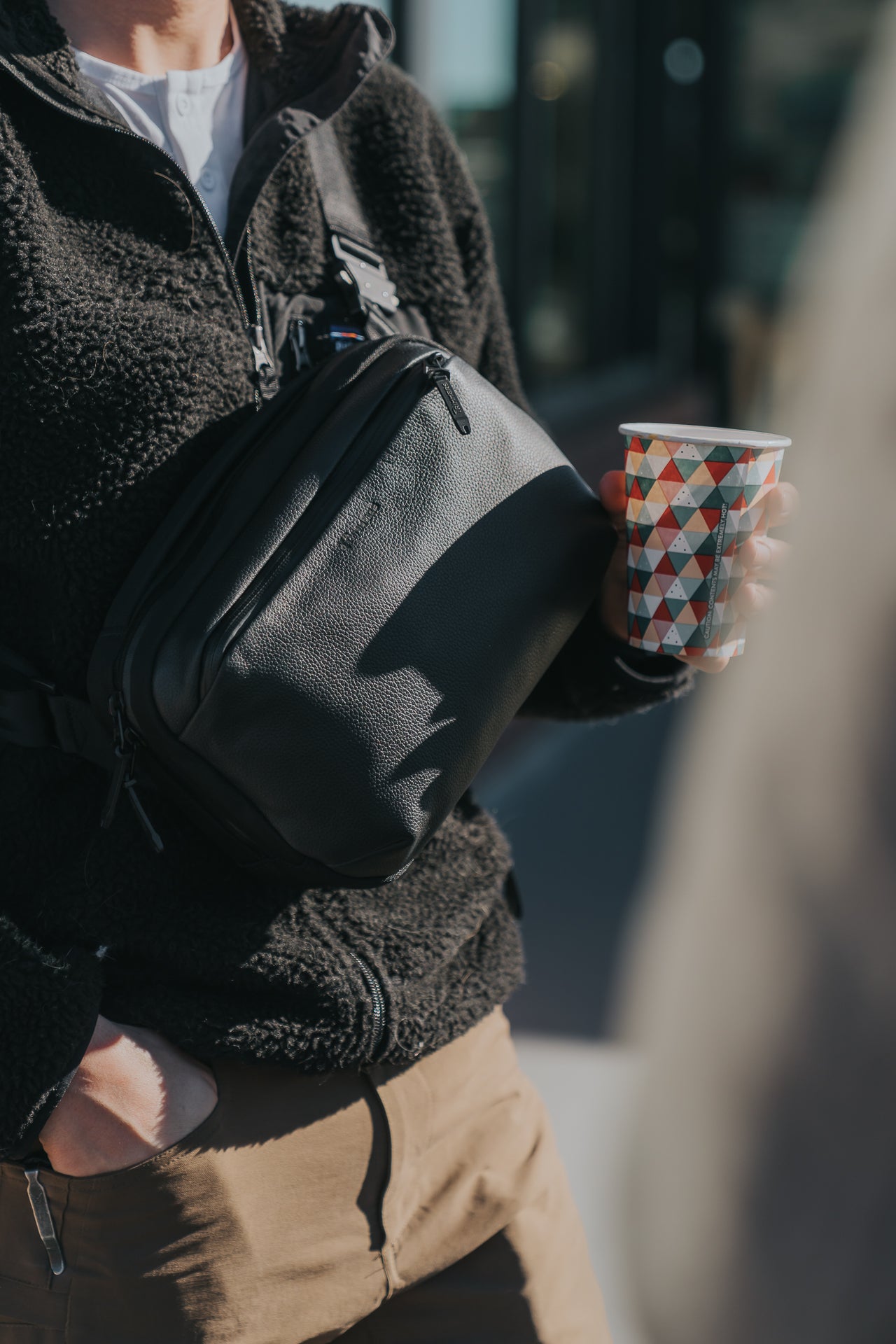 Solstice Sling bag R
