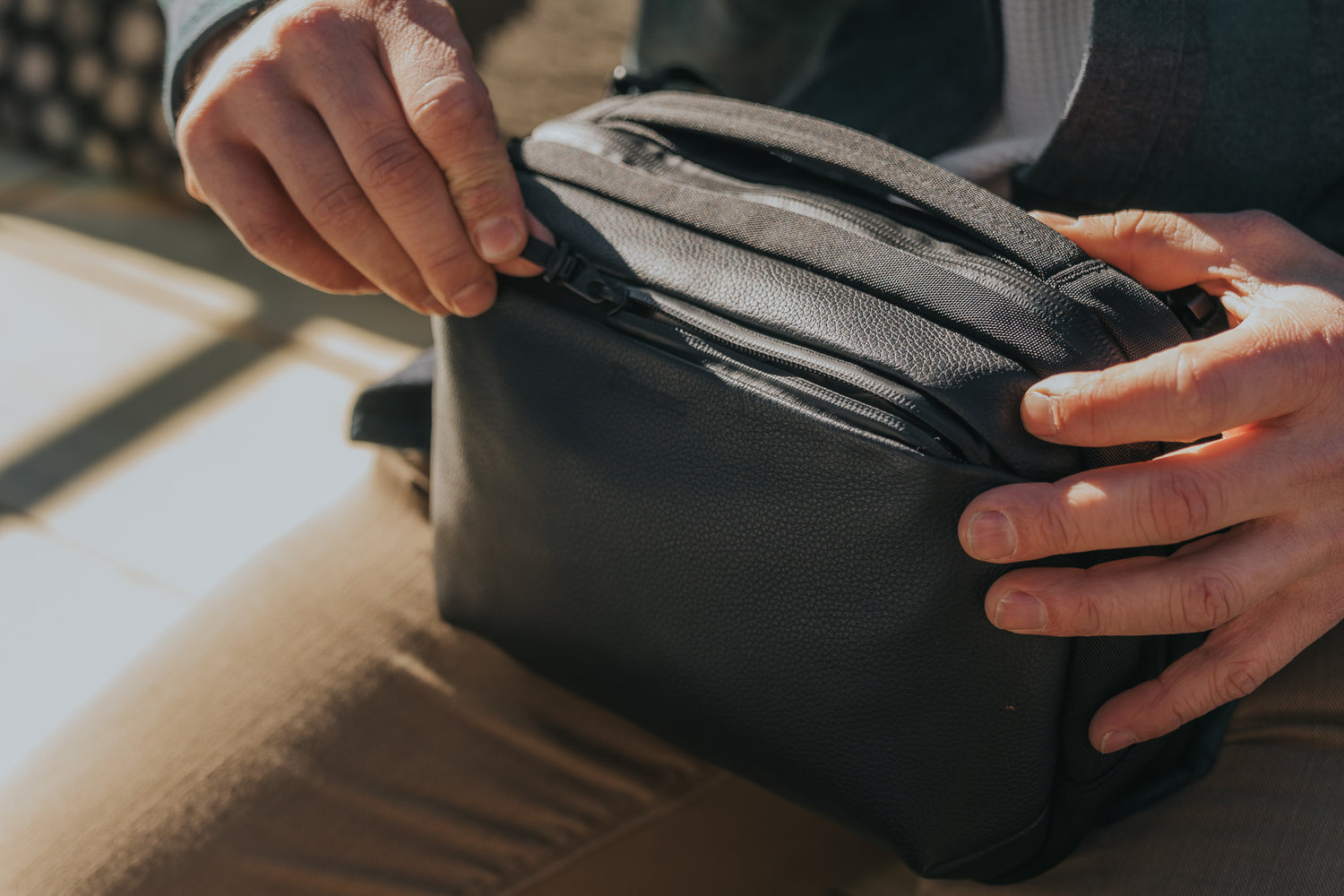 Solstice Sling bag R