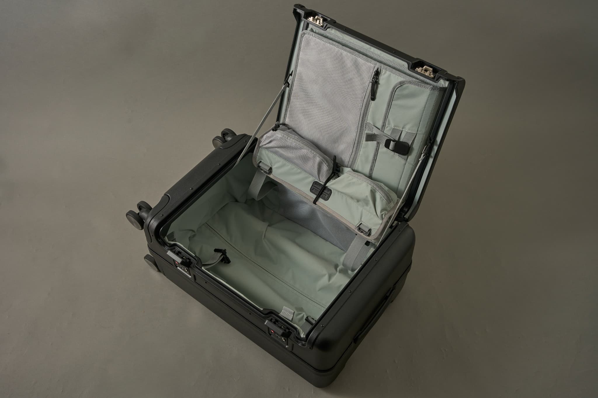 Solstice Carry-on 22'