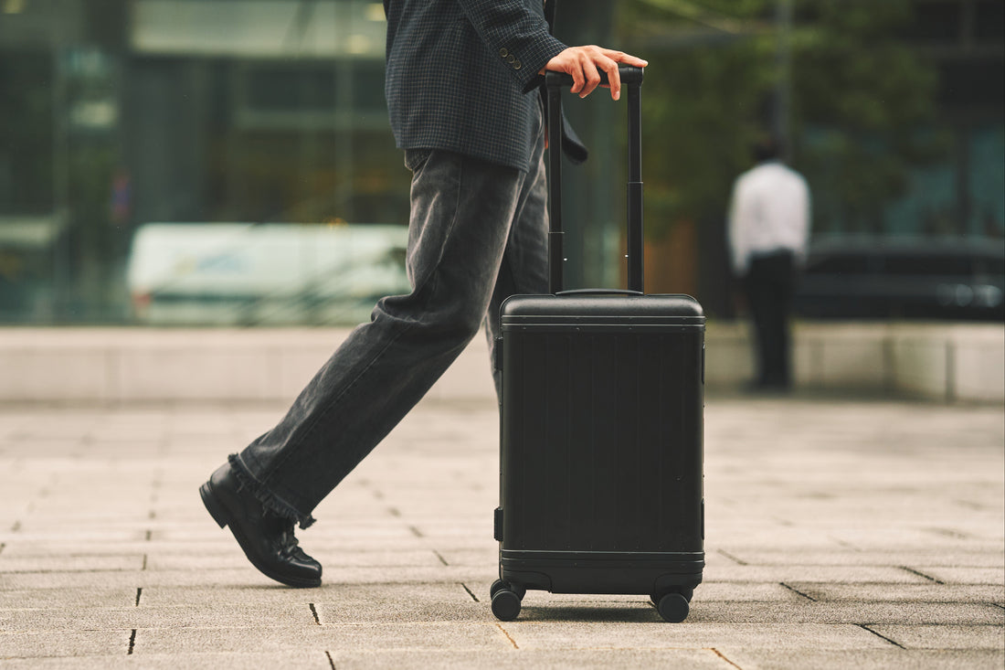 Solstice Carry-on 22
