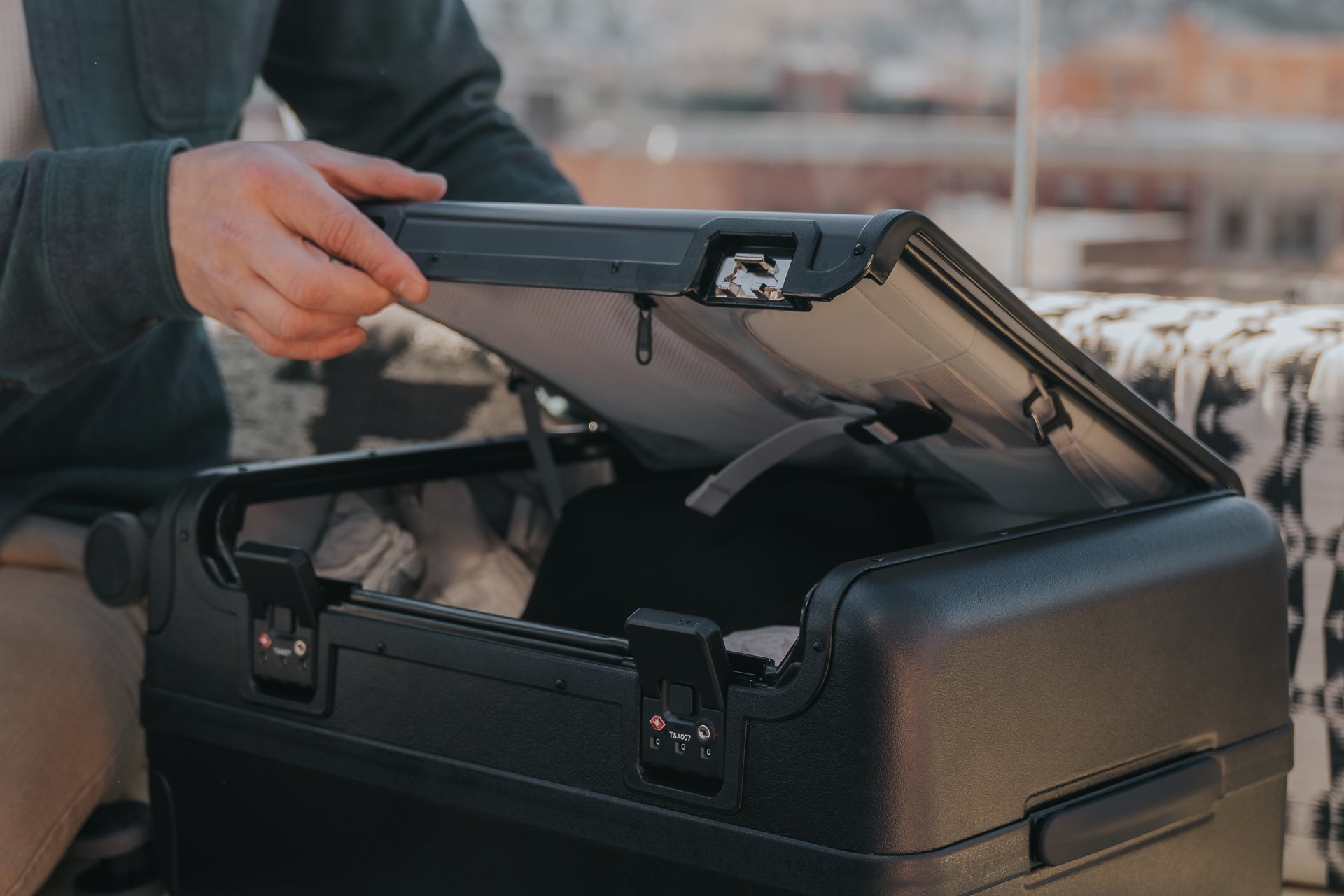 Solstice Carry-on 22 | トリマーズUSA