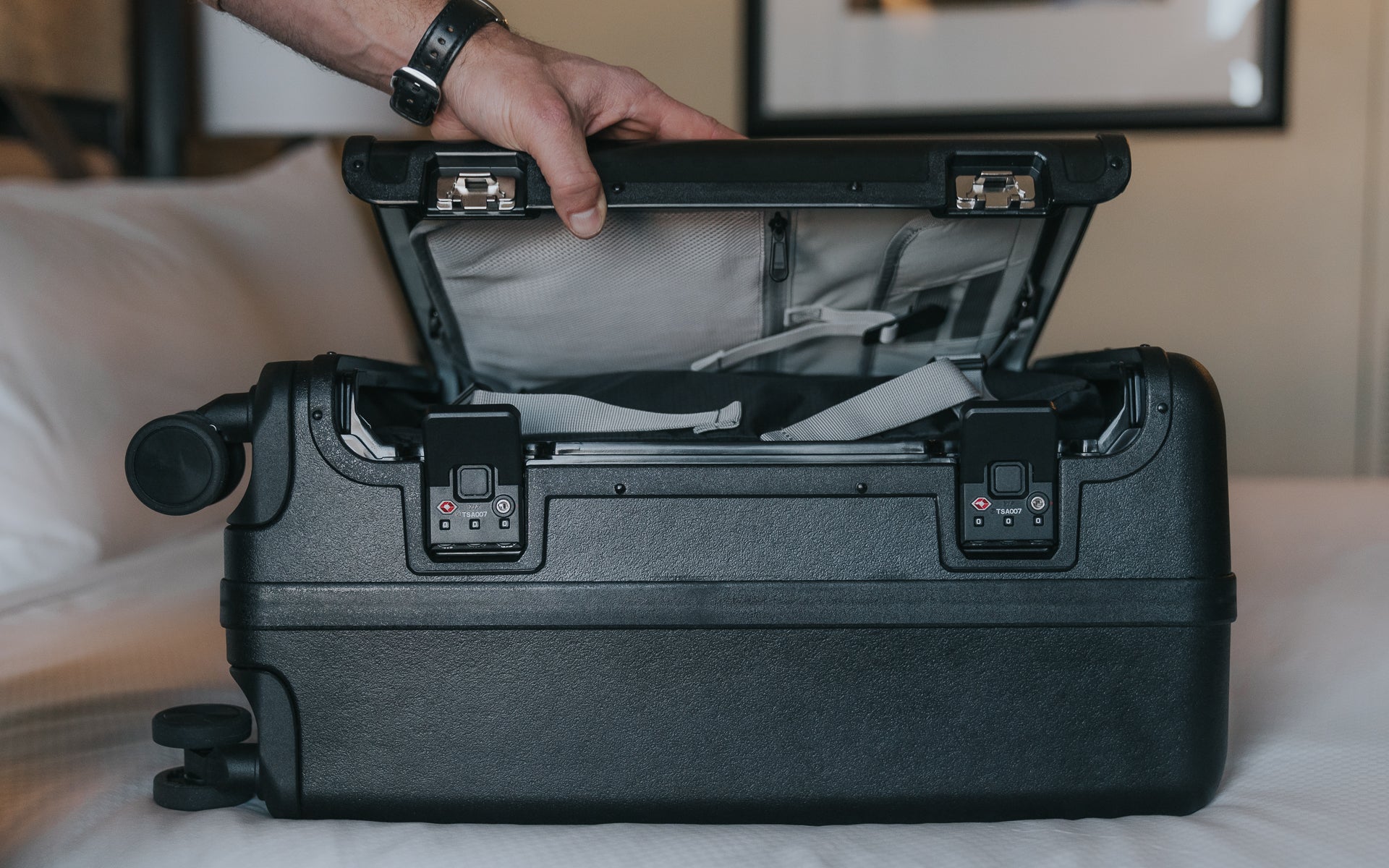 【美品】TRIMMERS Solstice Carry-on 22 39L 黒 Solstice Carry-on 22 | トリマーズUSA