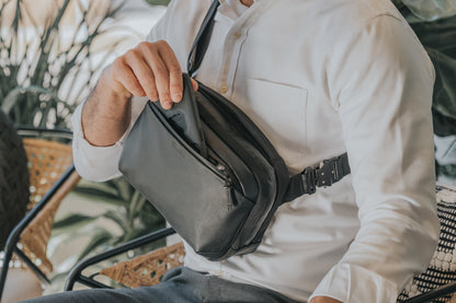 Solstice Sling bag R